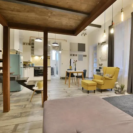 Lovely Studio Apartment, Fiumei *